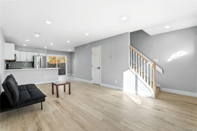 932 S Peoria Street, Aurora, CO 80012