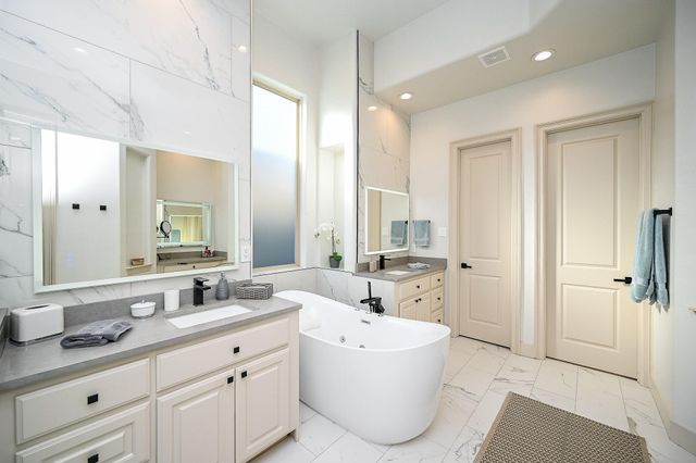 3815 Antibes Lane, Houston, TX 77082