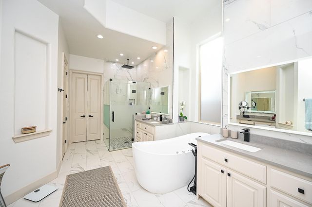 3815 Antibes Lane, Houston, TX 77082