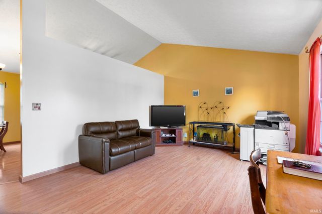 18 W Harter Drive, Lafayette, IN 47909