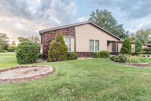 5185 Bryncastle Place, Unincorporated, MO 63128