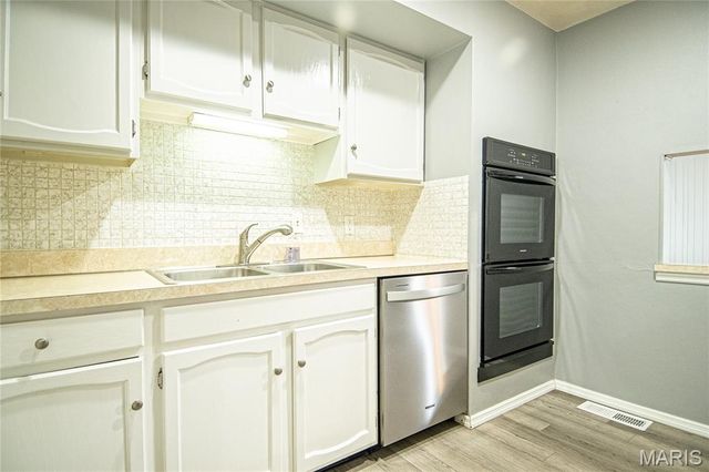5185 Bryncastle Place, Unincorporated, MO 63128