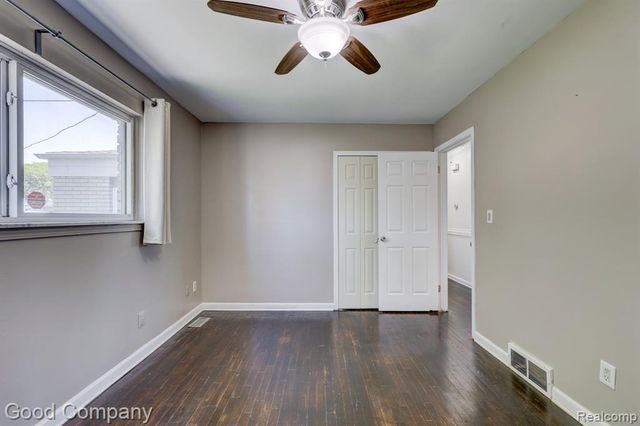 2742 Downey Drive, Troy, MI 48083