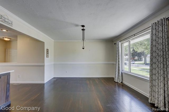 2742 Downey Drive, Troy, MI 48083