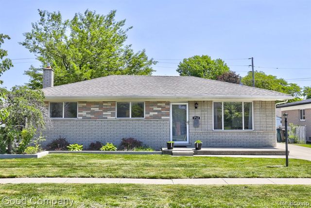 2742 Downey Drive, Troy, MI 48083