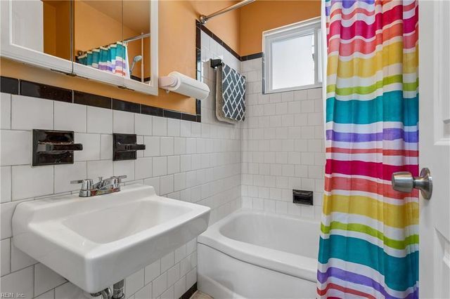 1144 24th ST, Newport News, VA 23607