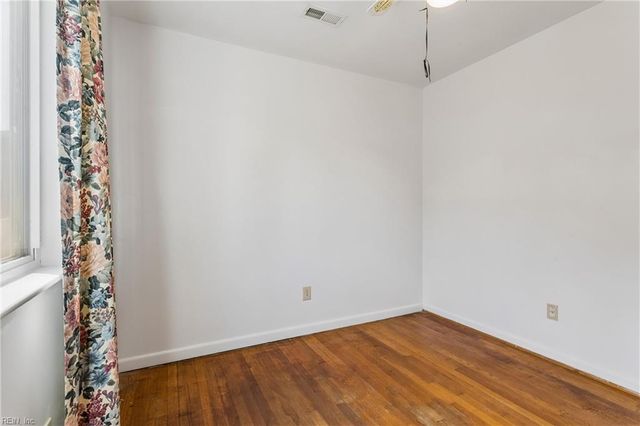 1144 24th ST, Newport News, VA 23607