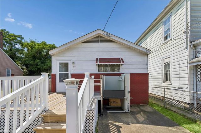 1144 24th ST, Newport News, VA 23607