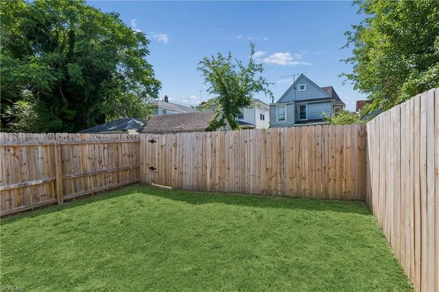 1144 24th ST, Newport News, VA 23607