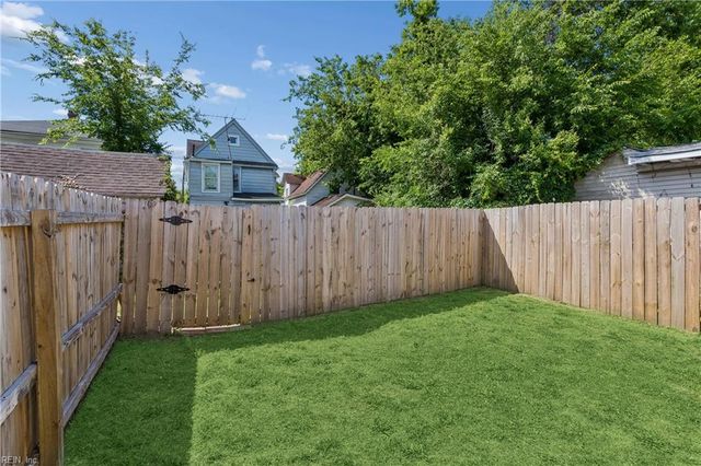 1144 24th ST, Newport News, VA 23607