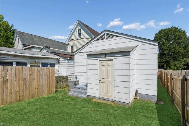 1144 24th ST, Newport News, VA 23607