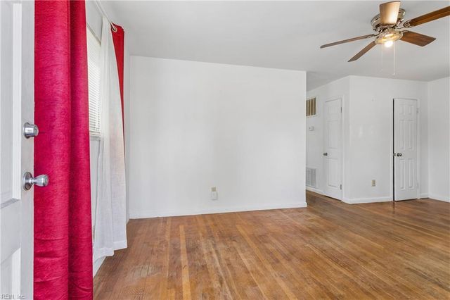1144 24th ST, Newport News, VA 23607