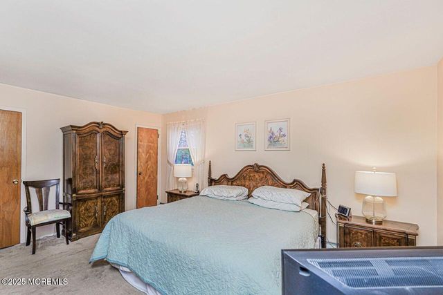 23 Jonathan Drive, Edison, NJ 08820