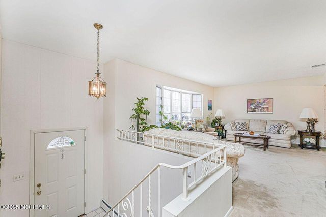 23 Jonathan Drive, Edison, NJ 08820