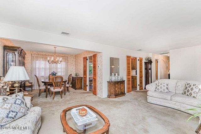 23 Jonathan Drive, Edison, NJ 08820