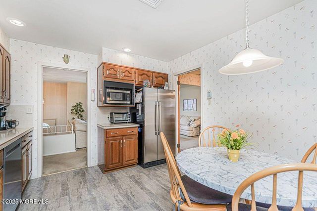 23 Jonathan Drive, Edison, NJ 08820