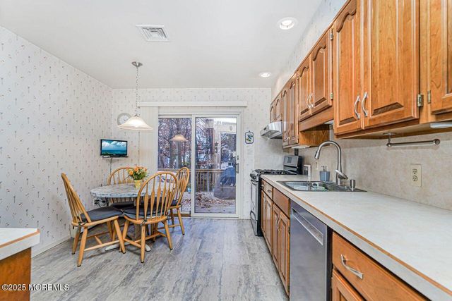 23 Jonathan Drive, Edison, NJ 08820