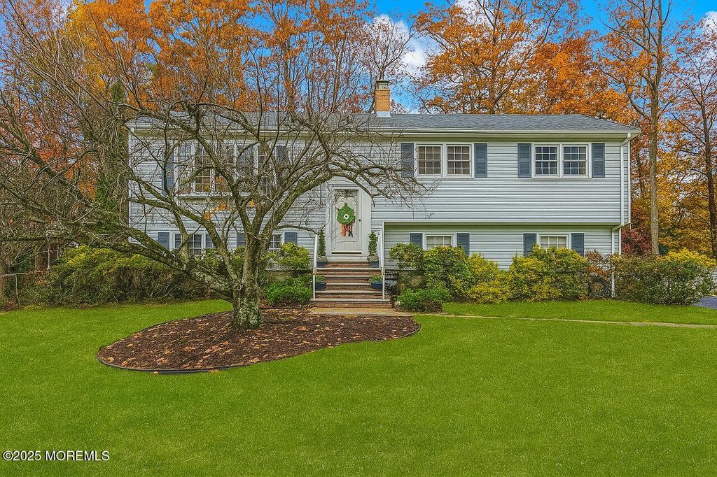 23 Jonathan Drive, Edison, NJ 08820