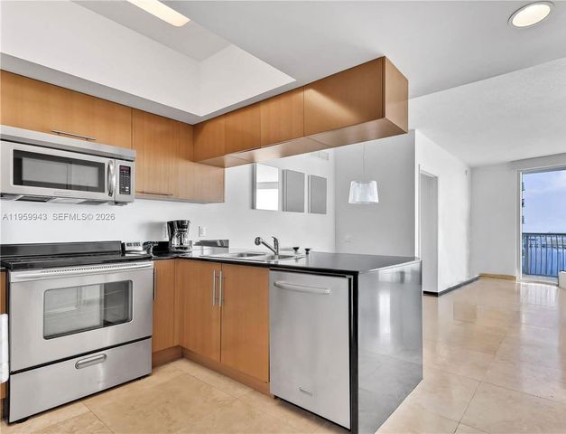 1750 N Bayshore Dr 3301, Miami, FL 33132