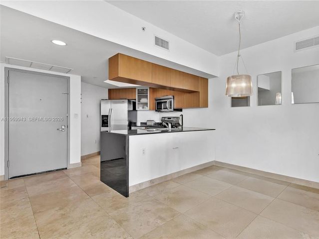 1750 N Bayshore Dr 3301, Miami, FL 33132