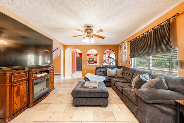 819 SUNSET COVE DRIVE, Winter Haven, FL 33880