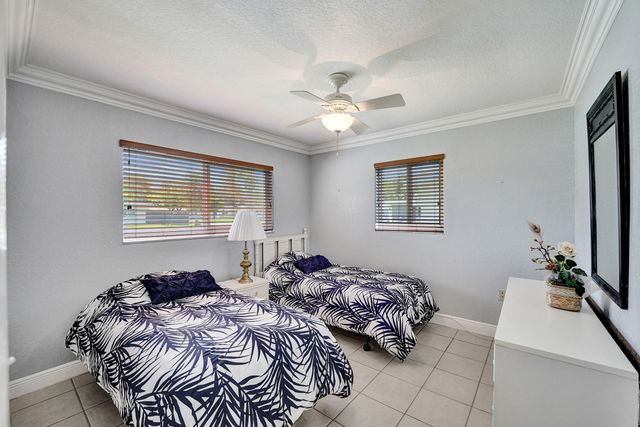 1710 NW 111th Terrace, Pembroke Pines, FL 33026