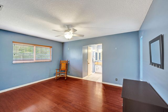 1710 NW 111th Terrace, Pembroke Pines, FL 33026