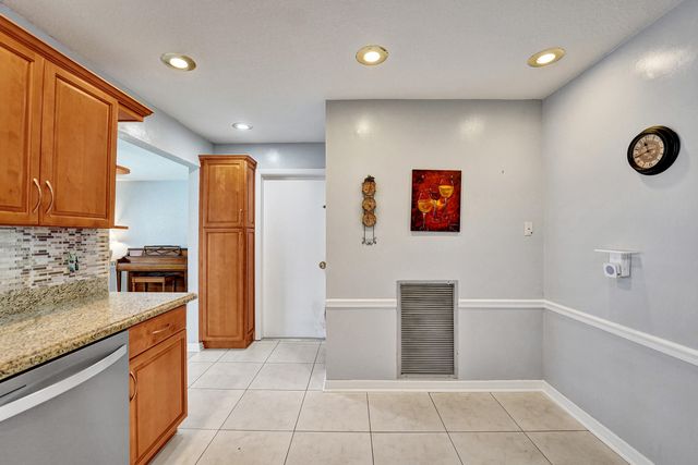1710 NW 111th Terrace, Pembroke Pines, FL 33026