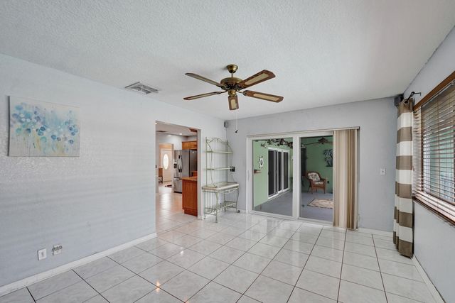 1710 NW 111th Terrace, Pembroke Pines, FL 33026