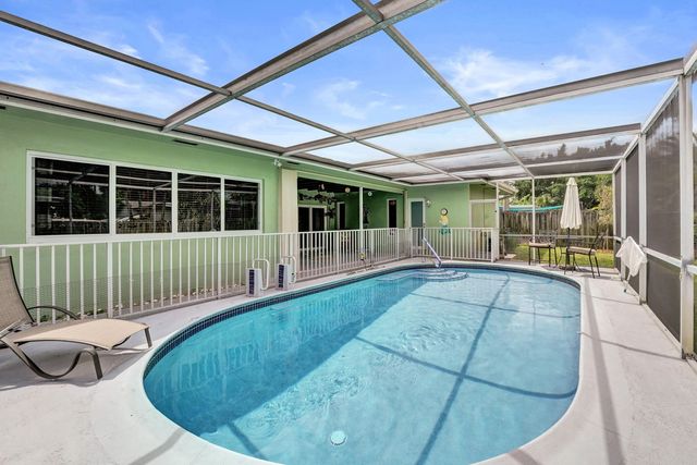 1710 NW 111th Terrace, Pembroke Pines, FL 33026