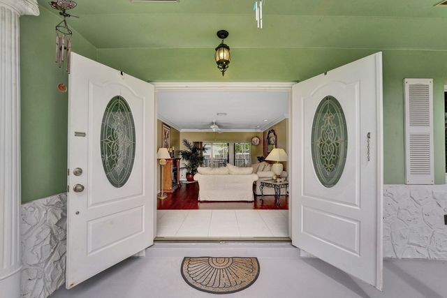 1710 NW 111th Terrace, Pembroke Pines, FL 33026