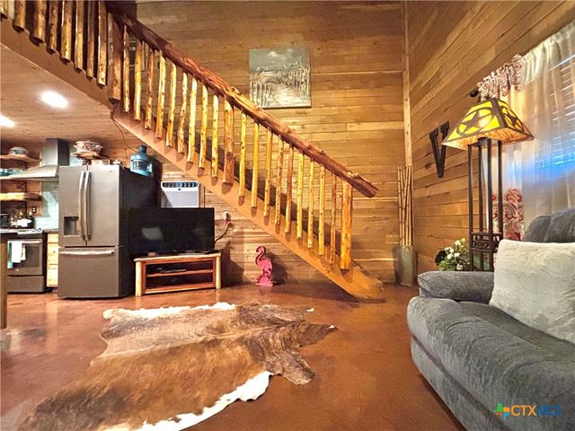 76 Blue Street, Port O'connor, TX 77982