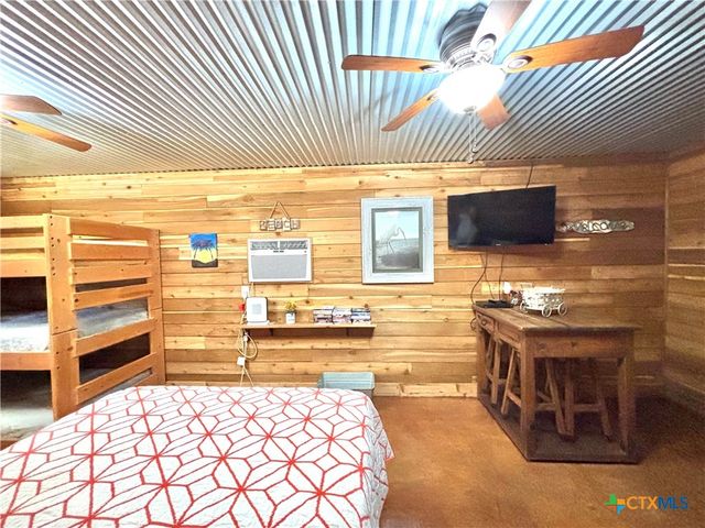 76 Blue Street, Port O'connor, TX 77982