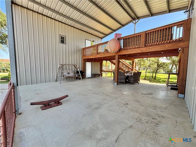 76 Blue Street, Port O'connor, TX 77982