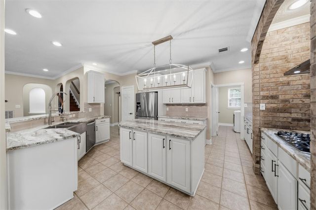 12602 Adams Run Drive, Cypress, TX 77429