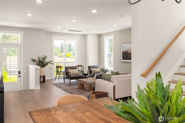 433 Parkside Walk, Sammamish, WA 98074