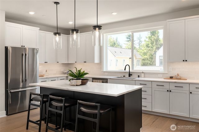 433 Parkside Walk, Sammamish, WA 98074