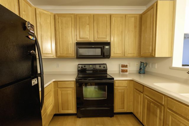 1025 Riverland Woods Place Apt 708, Charleston, SC 29412
