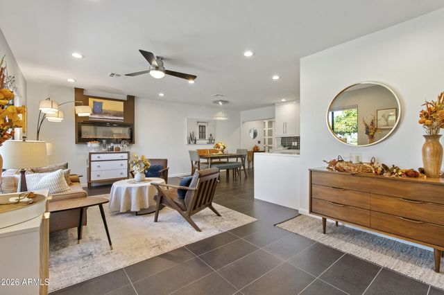 1837 E MINNEZONA Avenue, Phoenix, AZ 85016