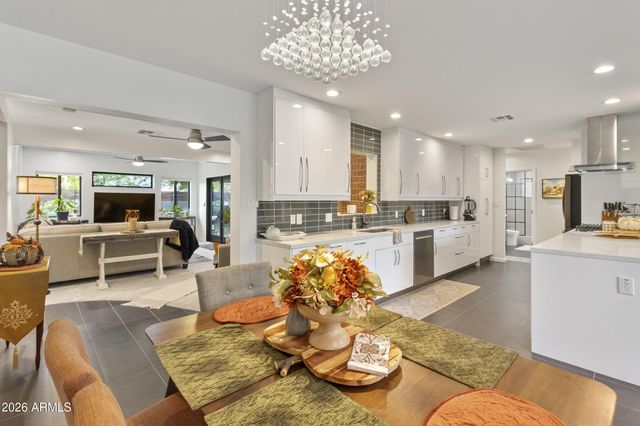1837 E MINNEZONA Avenue, Phoenix, AZ 85016