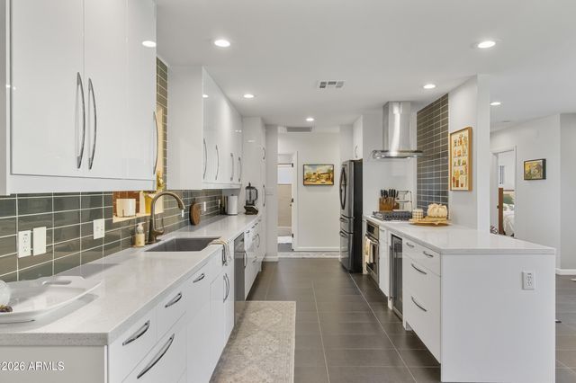 1837 E MINNEZONA Avenue, Phoenix, AZ 85016