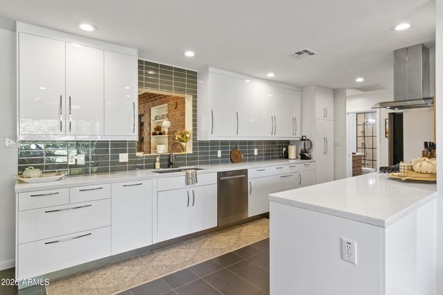 1837 E MINNEZONA Avenue, Phoenix, AZ 85016