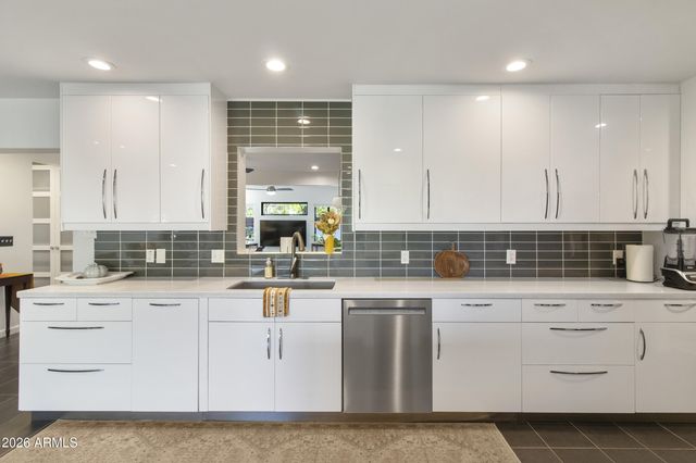 1837 E MINNEZONA Avenue, Phoenix, AZ 85016