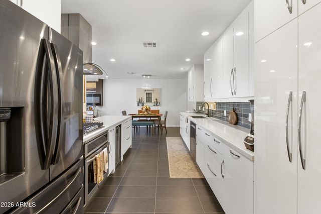 1837 E MINNEZONA Avenue, Phoenix, AZ 85016