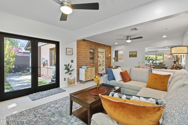 1837 E MINNEZONA Avenue, Phoenix, AZ 85016