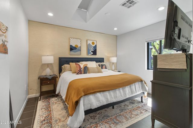 1837 E MINNEZONA Avenue, Phoenix, AZ 85016