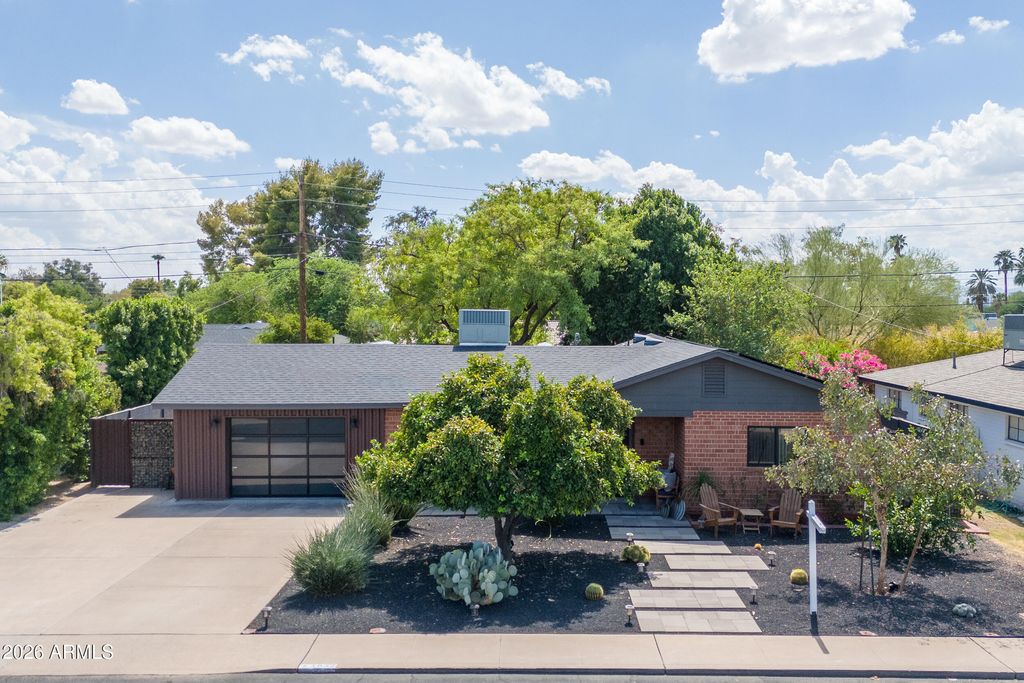 1837 E MINNEZONA Avenue, Phoenix, AZ 85016 — exterior