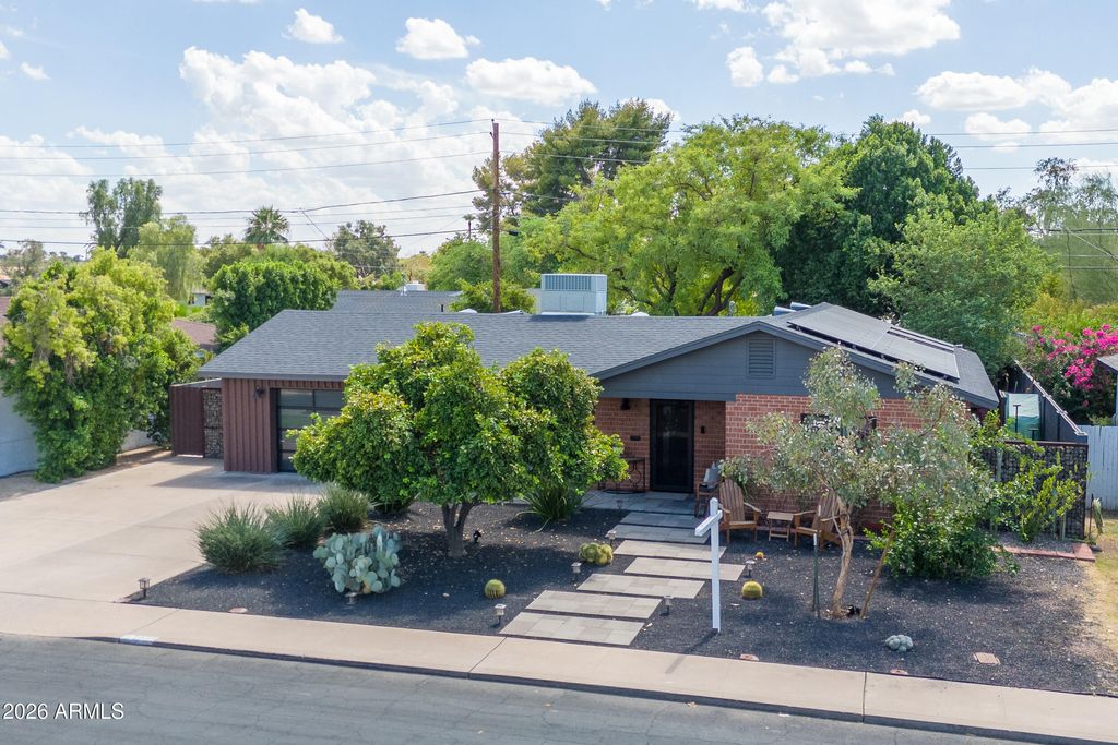 1837 E MINNEZONA Avenue, Phoenix, AZ 85016 — photo 5