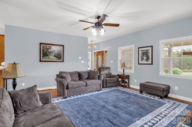 115 Emma Lane, Statesville, NC 28625