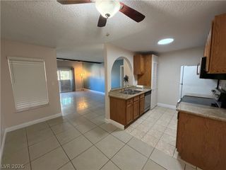 1515 East Reno Avenue 201, Las Vegas, NV 89119
